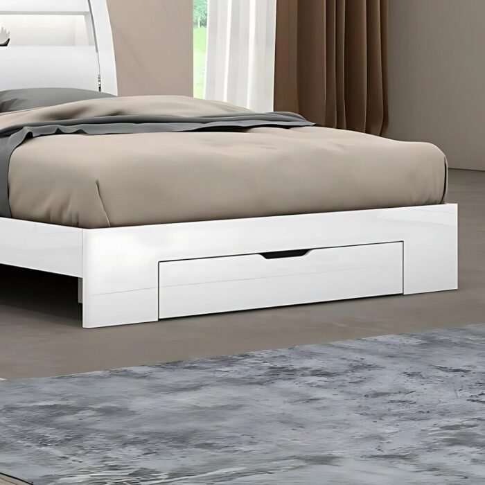 Phoebe Bed – Lacquer Finish (Queen & King)
